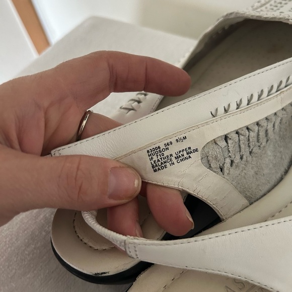 Classic Elements Size 9 1/2 Vintgae Sandal - Picture 5 of 10